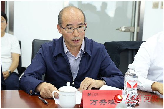 人民日?qǐng)?bào)社河北分社社長(zhǎng)萬(wàn)秀斌致辭。人民網(wǎng)記者 李兆民攝