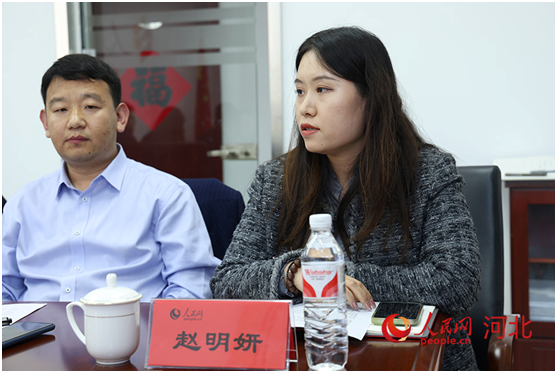 人民網(wǎng)河北頻道趙明妍分享工作經(jīng)驗(yàn)。人民網(wǎng)記者 李兆民攝