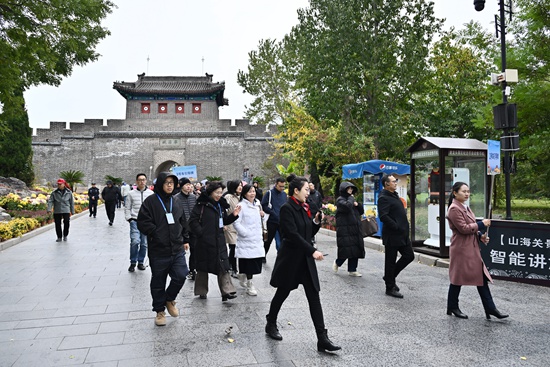 與會代表參觀景區(qū)、項(xiàng)目等點(diǎn)位。河北省文化和旅游廳供圖